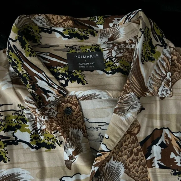 Primark • Men's Nature-Inspired Button Down Shirt - Picture 3 of 6